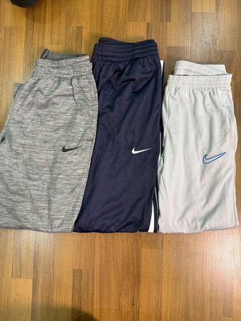 AV-1112 Nike Track Pant & Trousers
