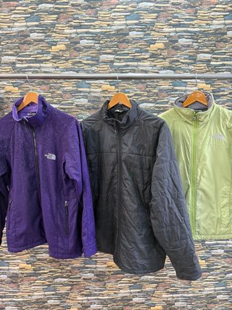 AV-1118 The North Face Jackets