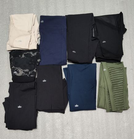 Alo leggings flare and normal.
