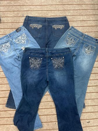 Y2K Flared & Embellished Jeans-35pcs BT-EM-12