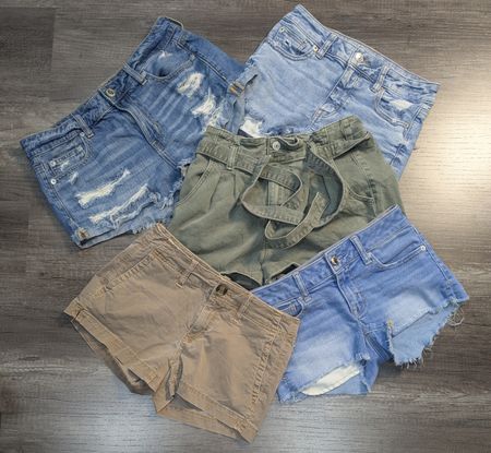 4129 - Branded Mini More Short