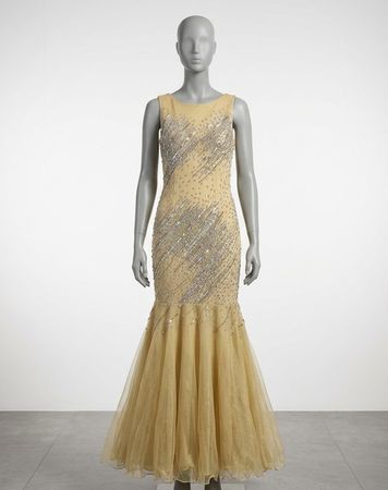 4131 - Abiti in stile Y2K