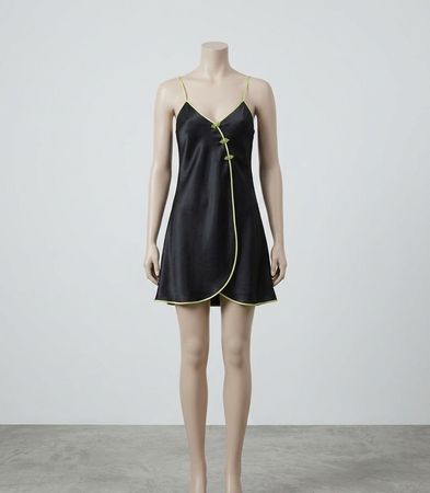 4132 - Abiti in stile Y2K