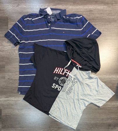 4141 - Tommy Hilfiger Half Sleeves T-Shirts