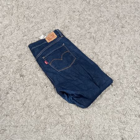 LEVI'S WOMEN'S DENIM JEANS BUNDLE 19