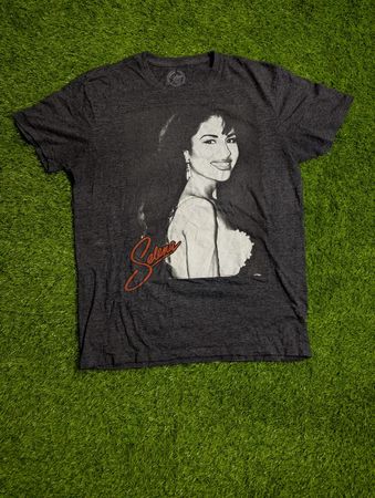 Mixed Graphic T-Shirts