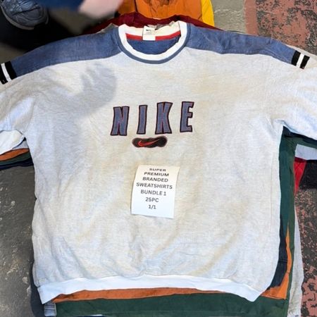 SUPER PREMIUM BRANDED SWEATSHIRTS & HOODIES - GRADE AB - 25pc