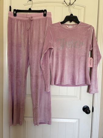 Juicy couture sleepwear Matching sets