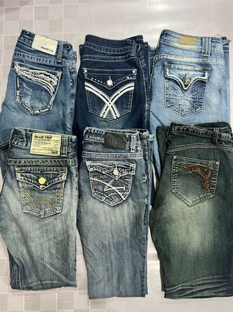 R449 Ladies Y2k Embellished & Embroidered Flared Jeans