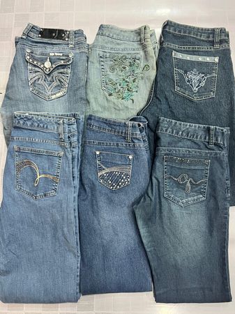 R451 Ladies Y2k Embellished & Embroidered Flared Jeans