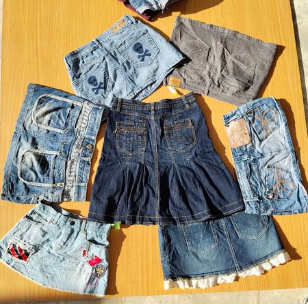 VINTAGE Y2K Micro Mini Skirt // Cyber Grunge Aesthetic
MSK-163