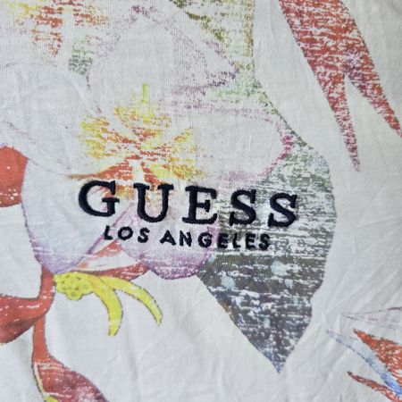 AV-1162 Guess T-shirts