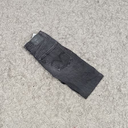 LEVI'S WOMEN'S DENIM JEANS BUNDLE 34