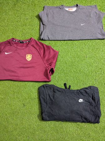 Nike sweatshirt and hoodie