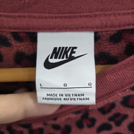 AV-1193 Nike Sweatshirts & Hoodies