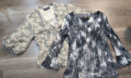 4300 - Y2K Style Blouses