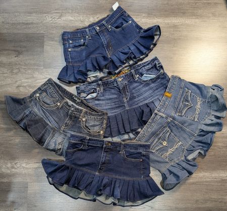 4317 - Faldas recicladas