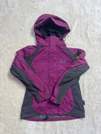 Mixed brand windbreaker
