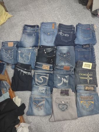 Women Flare Embroidery Jeans – Grade A – Unbranded – Mixed Pieces