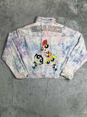 Women Y2K Graphic / Embroidered Denim Jacket