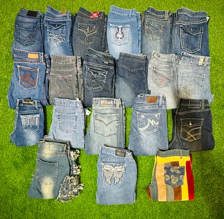 Y2K Flared embroidered  jeans 20 pieces