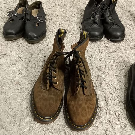 BUNDLE DE BOTTES ET CHAUSSURES DR MARTENS