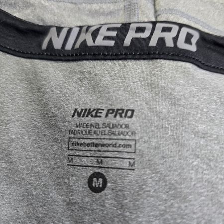 AV-1230 Nike T-Shirts s/s