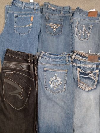 HD1406 Damen Y2K Verziertes Ausgestelltes Jeans