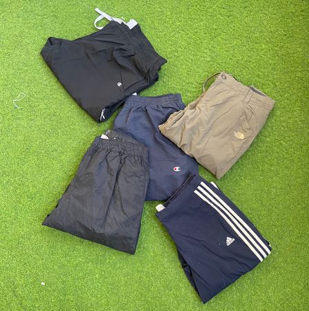 Pantalons de jogging de marque incluant Nike, adidas et d'autres