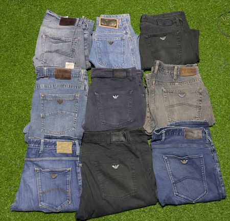 ARMANI JEANS (A 23)