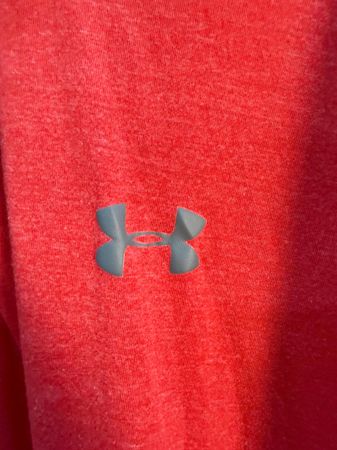 AV-1246 Under Armour T-Shirts l/s