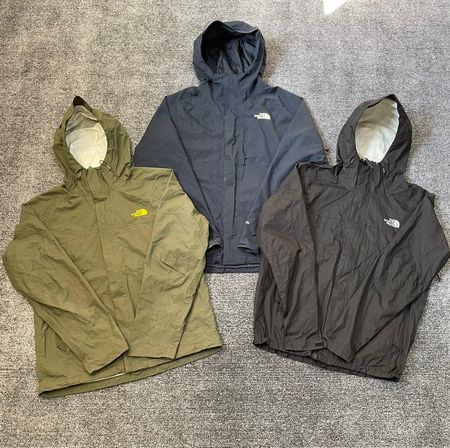 The North Face Windbreaker Jackets - (19/03)