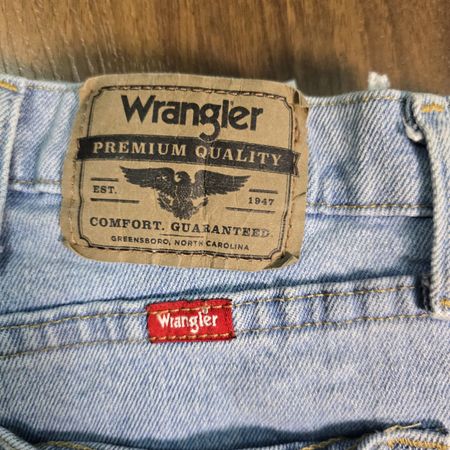 AV-1270 Wrangler Shorts