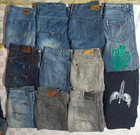 UNBRANDED BAGGY  JEANS  (291)