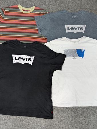 CRZ2045 Levi’s T-Shirts