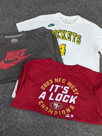 CRZ2051 Nike T-Shirts