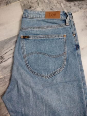 Lee jeans