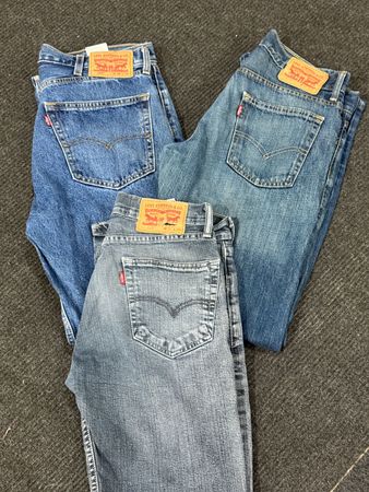 🔥 Levi's Mix Code Jeans