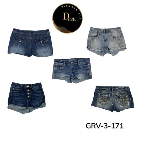 Distressed Denim Mini Shorts – Street Style Look (GRV-3-171)