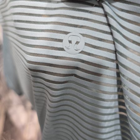 AV-1277 Lululemon T-Shirts