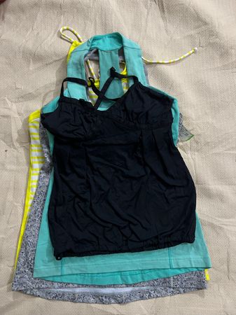22 pcs Tank Top lululemon