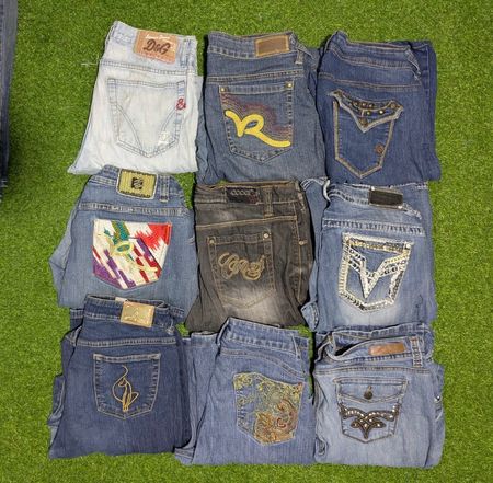 COOGI AND OTHER MIX BRANDS JEANS (B 33)
