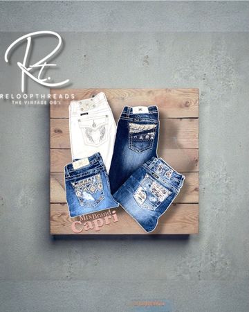 RT 1466 Miss Me Capri Jeans