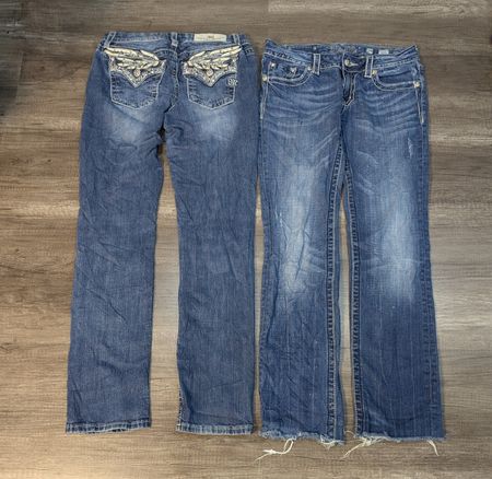 4562 - Miss me, True Religion 刺繍ジーンズ