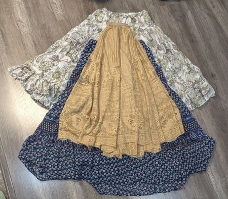 4578 - Y2K Style Maxi Skirt