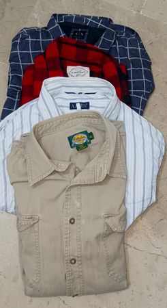 Carhartt T-Shirts and button up shirts 10 pieces