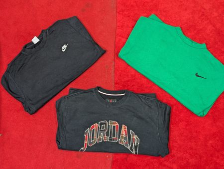 ナイキのスウェットシャツ