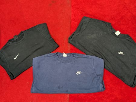 Nike sweatshirt