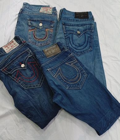 CR7074 Vintage True Religion Men’s Jeans