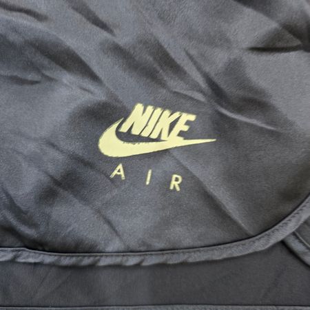 AV-1288 Nike Shorts
